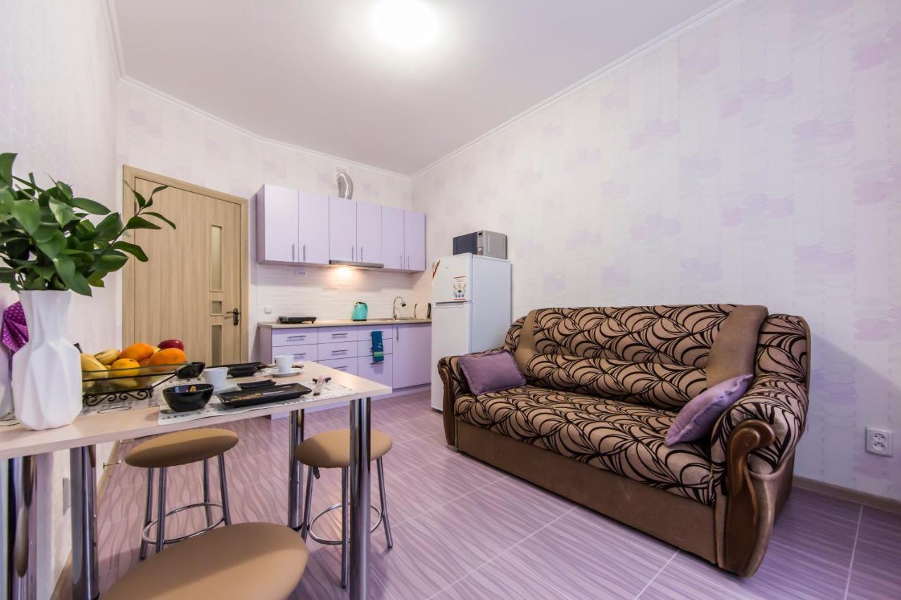 Стильные Апартаменты,Метро Вырлица,Метро Харьковская Kiev Exteriör bild